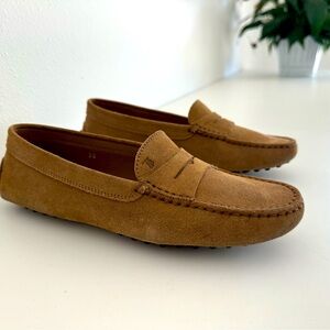 Tod’s Gommini Moccasino Red Tobacco Suede Moccasin Driving Shoes size EU 38/US 8
